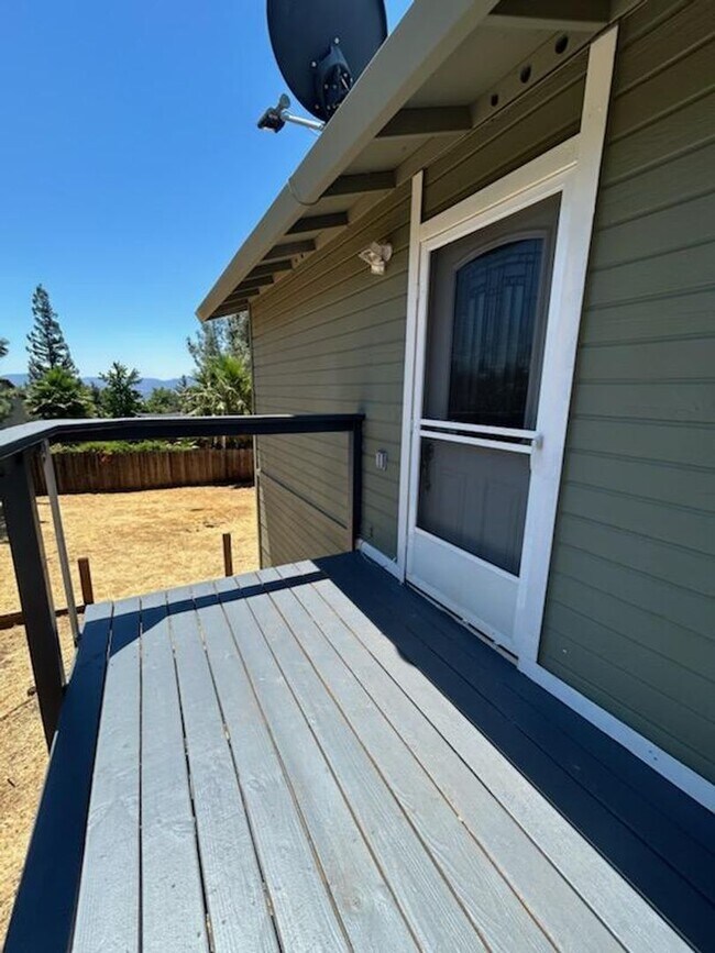 Foto del edificio - 19141ravenhillroad.is4lease.com