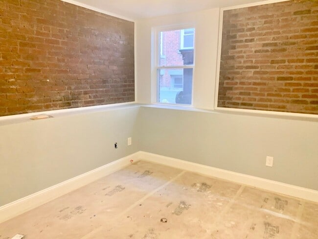 Photo - 176 Kelton St Apartment