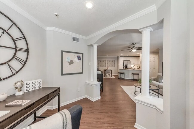 Building Photo - Enjoy Up To $1,500 Off Now!
