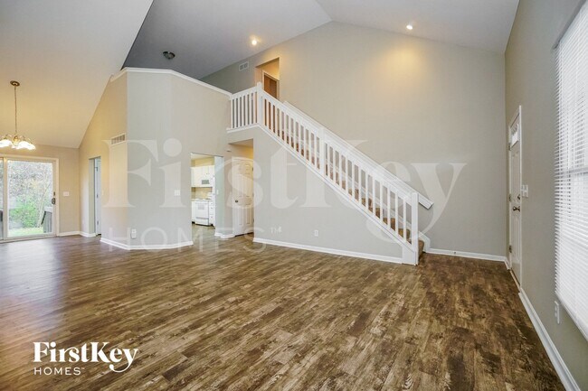 Foto del edificio - 2673 Cross Creek Ave