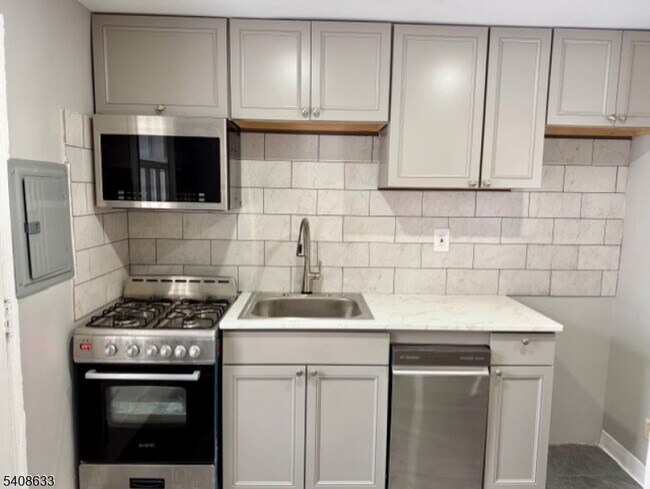 Foto del edificio - 10 Beech Spring Dr