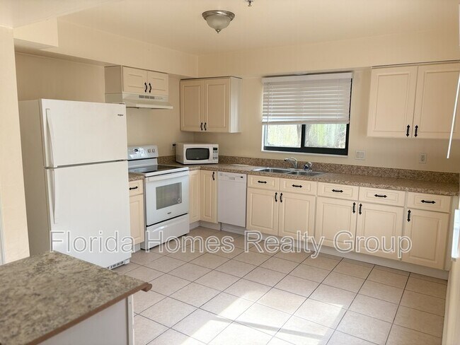 Foto del edificio - 7738 Tamara Lee Ct