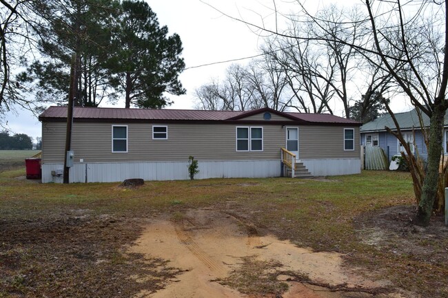 Foto del edificio - 3 Bedroom 2 Bathroom Mobile Home