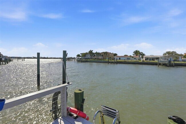 Building Photo - 573 Boca Ciega Point Blvd N