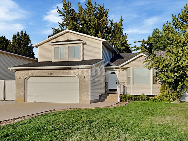 Building Photo - 308 S 1050 E
