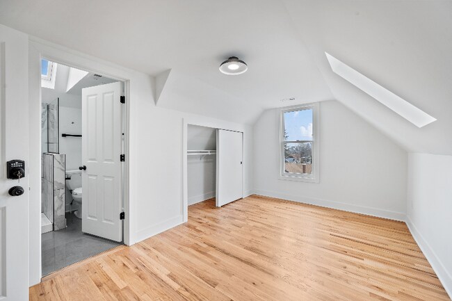 Foto del edificio - 1444 Stuart St