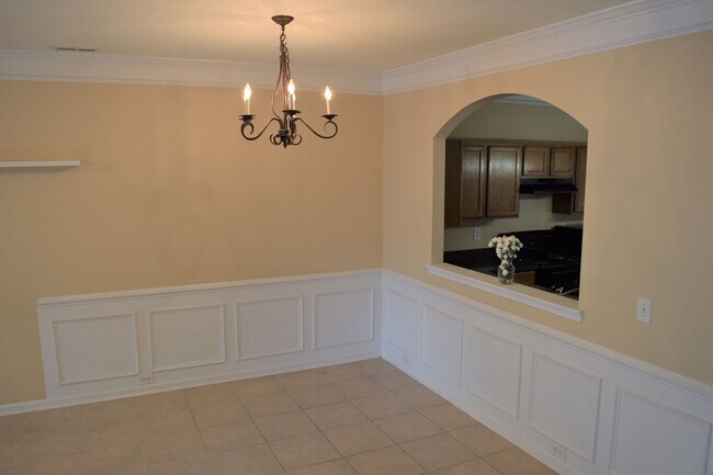 Foto del edificio - Beautiful Townhome - Great Location