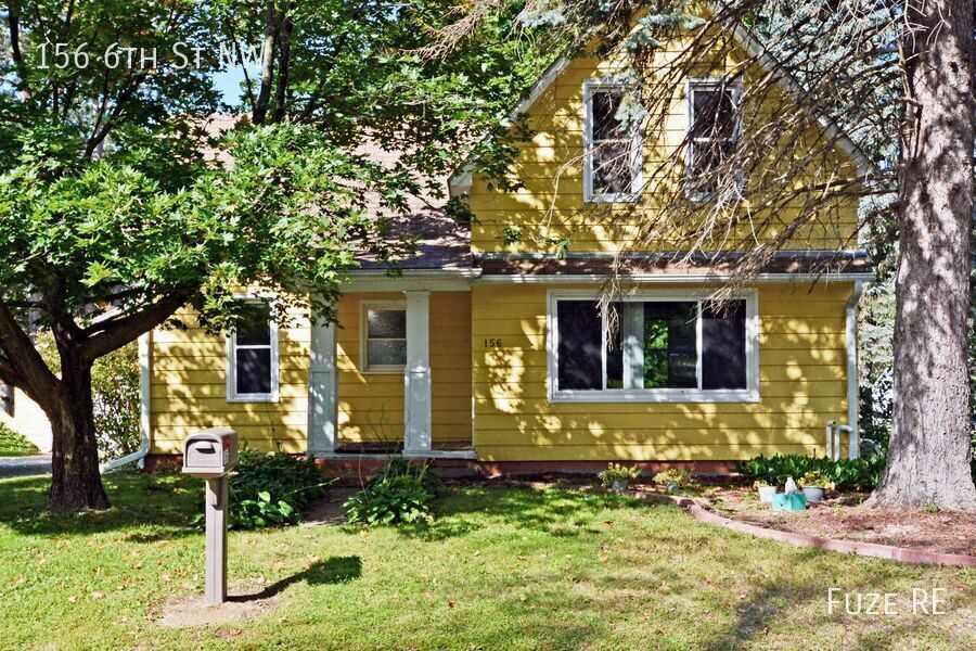 Foto principal - 156 6th St NW