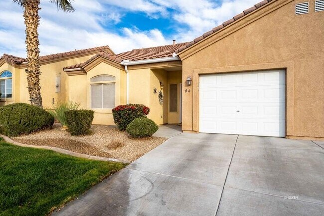 Building Photo - 700 Aztec Cir