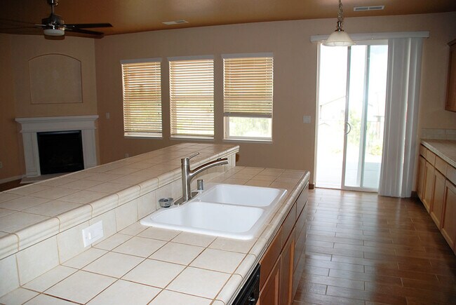 Foto del edificio - New Northwest Reno 3 Bedroom Home.