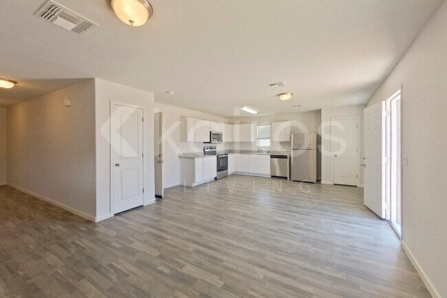 Foto del edificio - 3612 Koval Dr