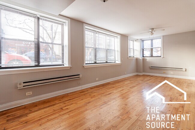 Foto del edificio - 3451 N Sheffield Ave