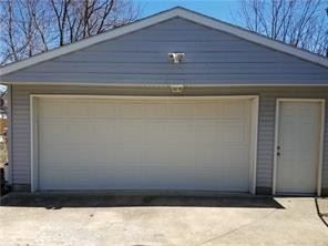 Building Photo - 3 br, 1 bath House - 4611 Vernon Avenue