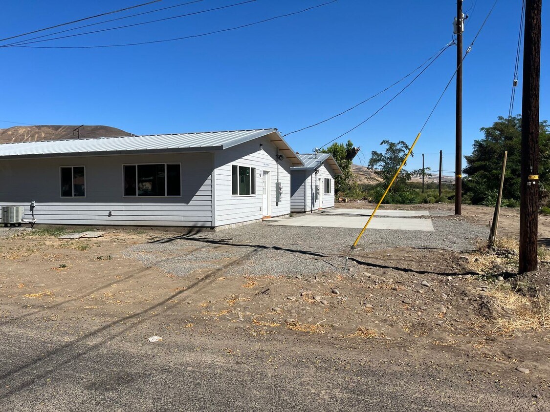 302 "P" St Unit 1, Yakima, WA 98901 Room for Rent in Yakima, WA