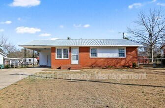 Building Photo - 6022 Elstree Pl