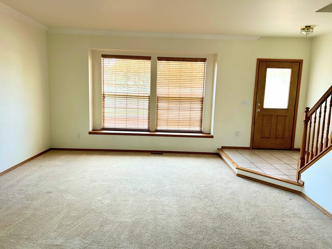 Building Photo - 8447 Windy Hill Dr