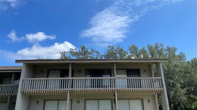 Foto del edificio - 2385 Burnway Rd