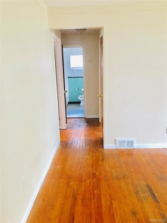 Building Photo - 26307 Clarita