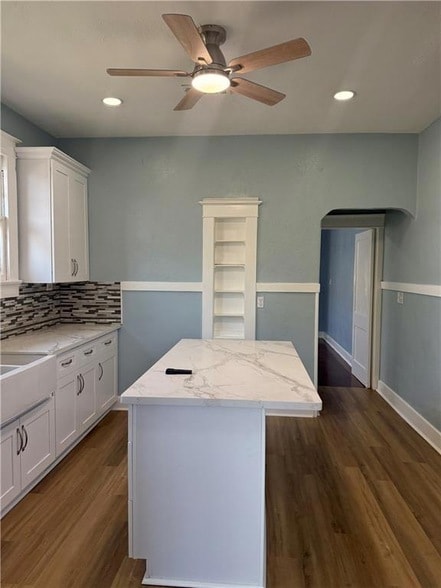 Building Photo - 2522 Jonquil St