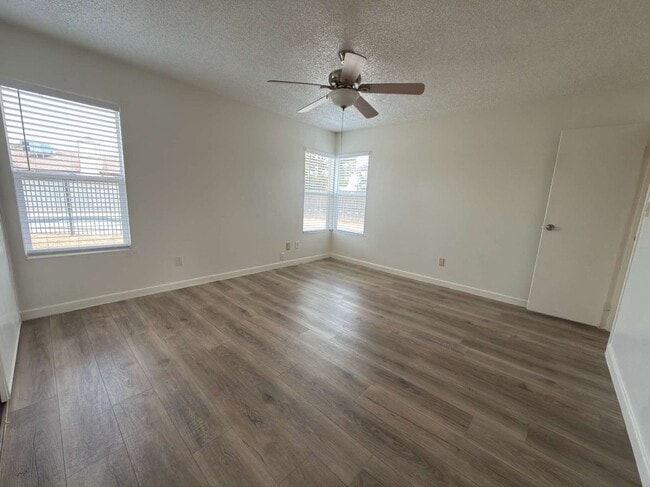 Building Photo - 14814 N 59th Dr