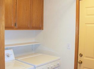 Building Photo - 1411 Larson Creek Dr