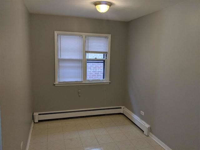 Building Photo - 8700 S Paxton Ave