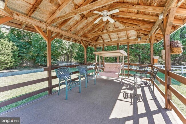 Foto del edificio - 4236 Florida Ave