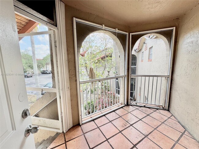 Foto del edificio - 8734 SW 3rd St