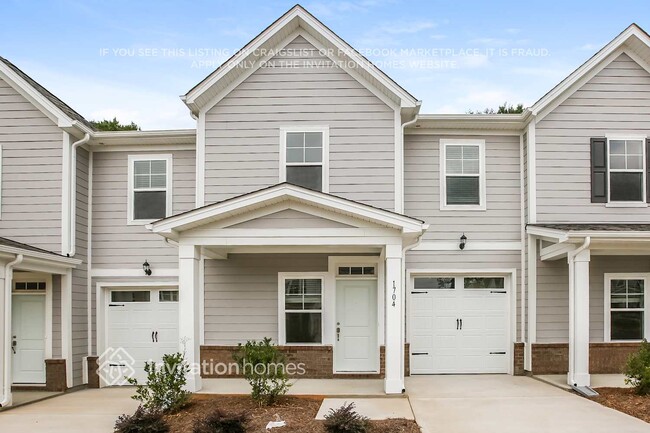 Building Photo - 1704 CM Human Dr