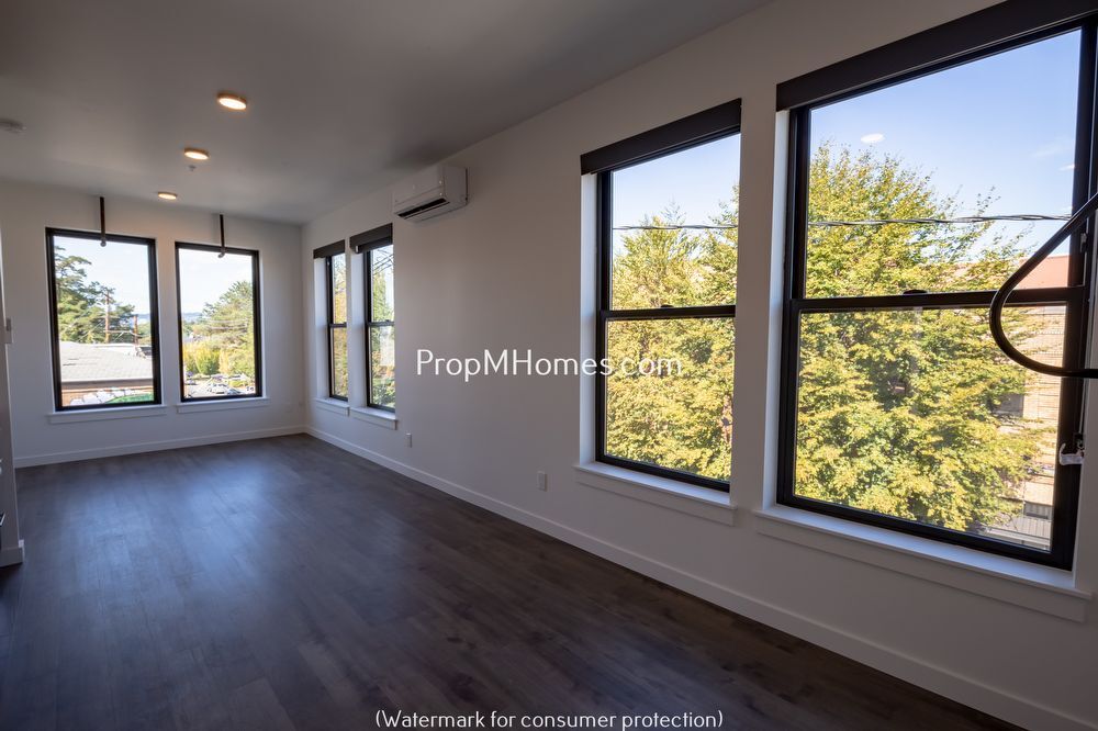 Foto principal - 3334 SE Belmont St