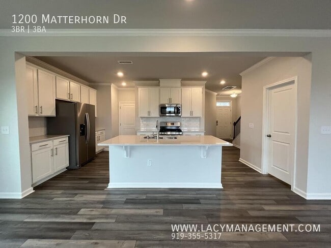 Building Photo - 1200 Matterhorn Dr