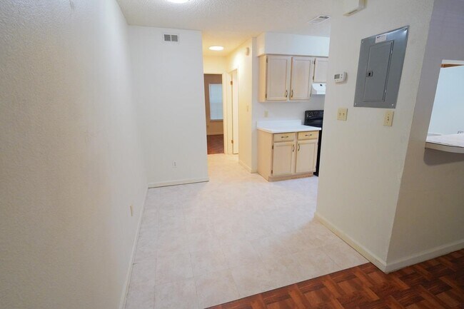 Foto del edificio - 2335 Parrot Ln