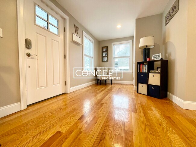 Foto del edificio - 148 Pearl Ave