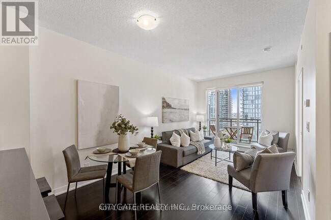 Photo du bâtiment - 4011-4011 Brickstone Mews