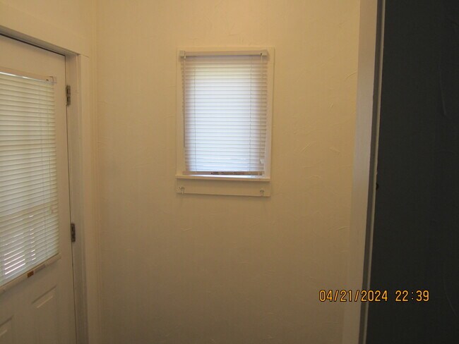 Foto del edificio - 810 Orlando Ave SE