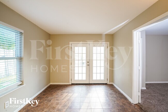 Foto del edificio - 12523 Mill Ridge Dr