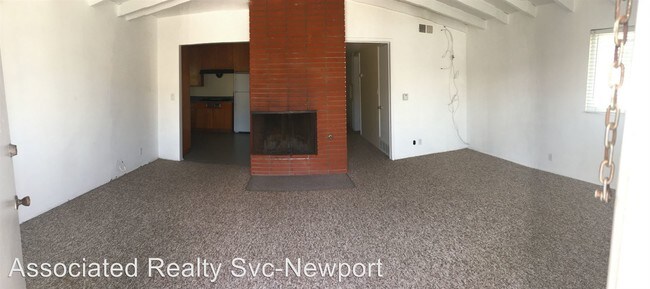 Building Photo - 213 E Balboa Blvd