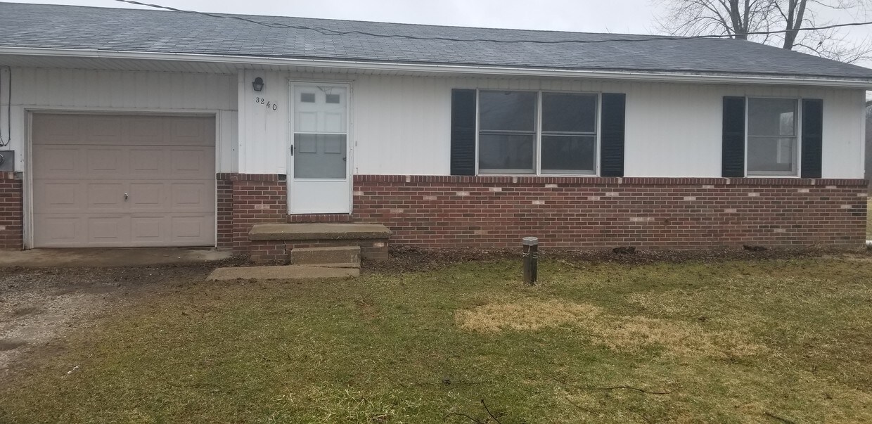 Primary Photo - 3240 Shaffer Rd
