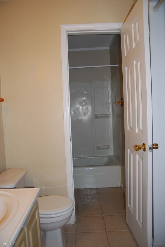 Building Photo - 3 br, 1.5 bath House - 11421 Quint Pl