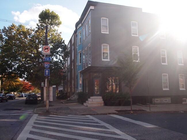 Foto del edificio - 2654 Maryland Ave