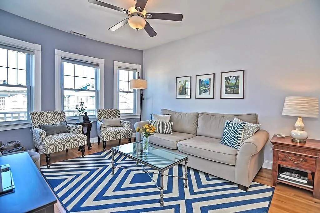 Foto principal - 154 W Adams St