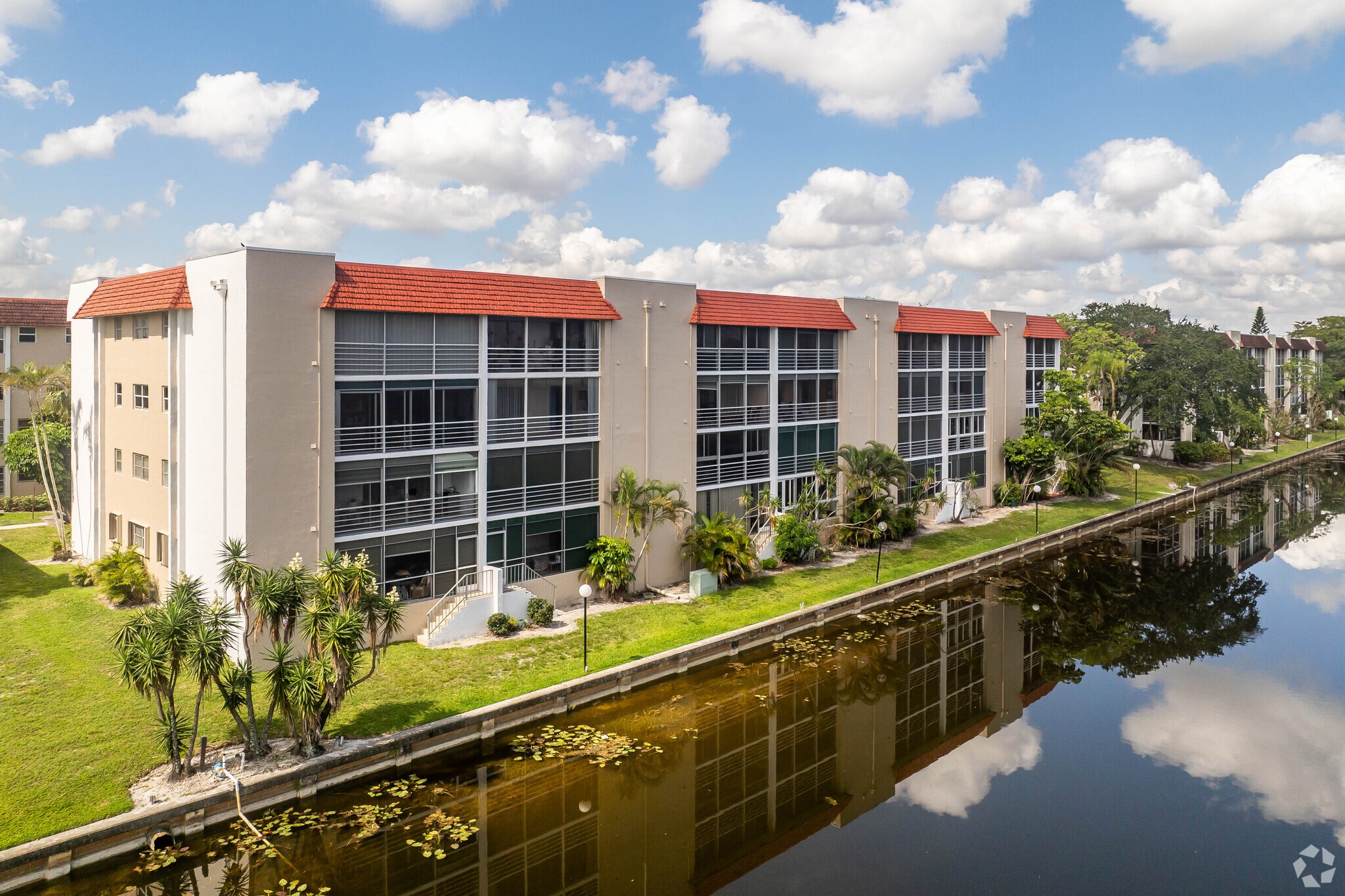 Garden Lakes Of Inverrary