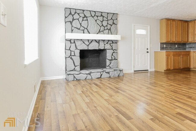 Foto del edificio - 6283 John West Rd