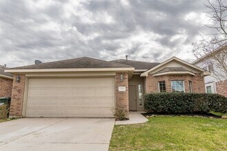 Building Photo - 2209 Highland Crossing Dr
