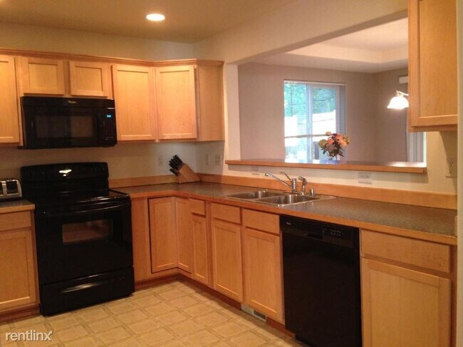 Building Photo - 3 br, 2.5 bath House - 4611 158th Pl SW