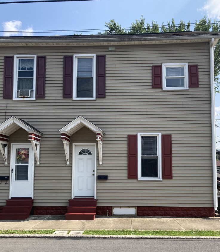 front exterior - 314 11th St
