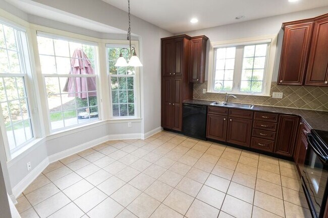 Building Photo - 11202 Maplecroft Ct