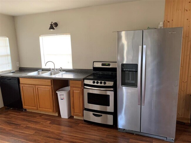 Foto del edificio - 130 County Rd 6421