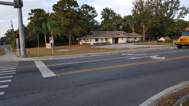 Building Photo - 12232 Little Rd
