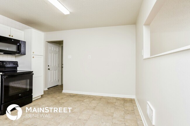 Foto del edificio - 1455 Broadlawns Ln